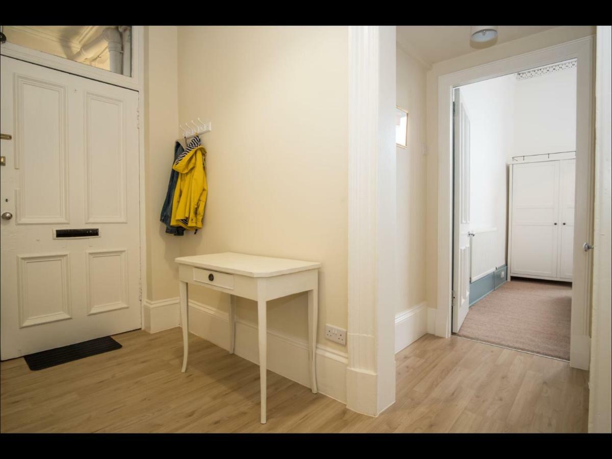 Cedar Apartment へレンズバラ エクステリア 写真