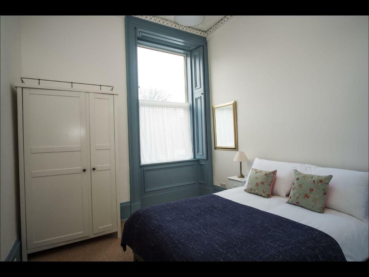 Cedar Apartment へレンズバラ エクステリア 写真